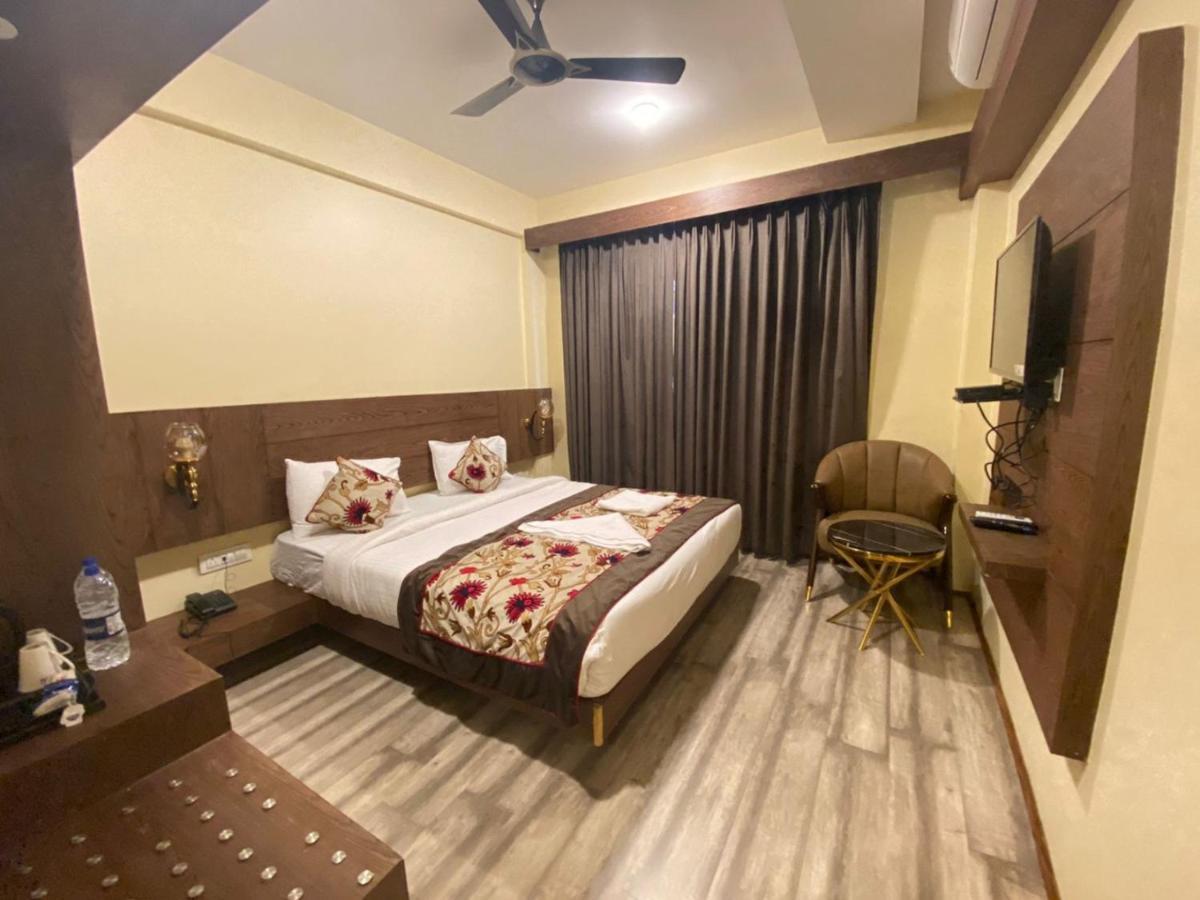 Hotel Green Rooms Срінагар Екстер'єр фото